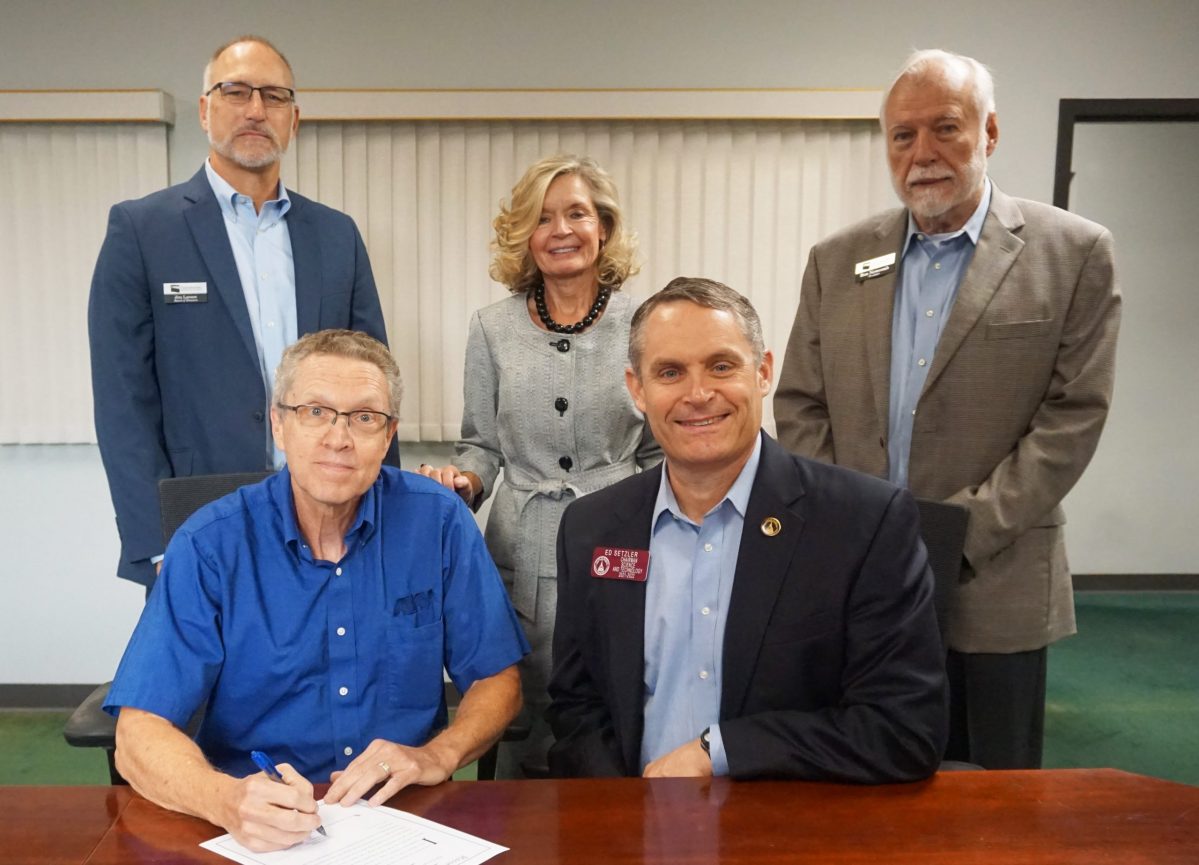 Photo of Dr Newcomb with new Board of Directors Members